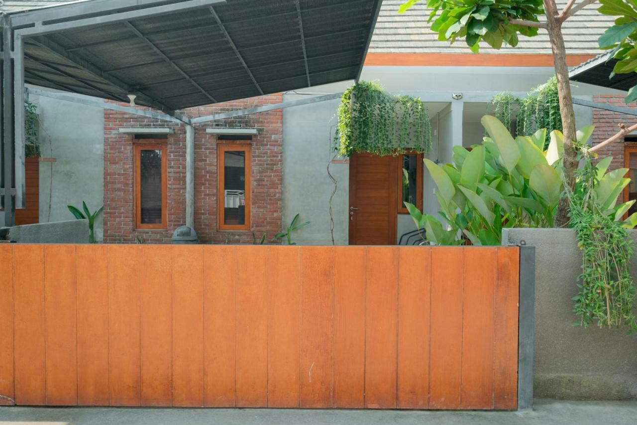 Andewi Guest House Denpasar Redpartner - Minimum Stay 30 Nights Sanur Εξωτερικό φωτογραφία